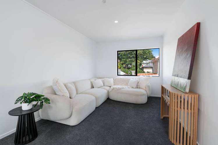 20A Holiday Road Stanmore Bay_22