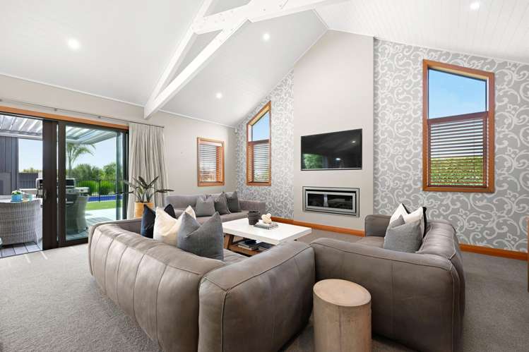 38 Baxter Michael Crescent Cambridge_15