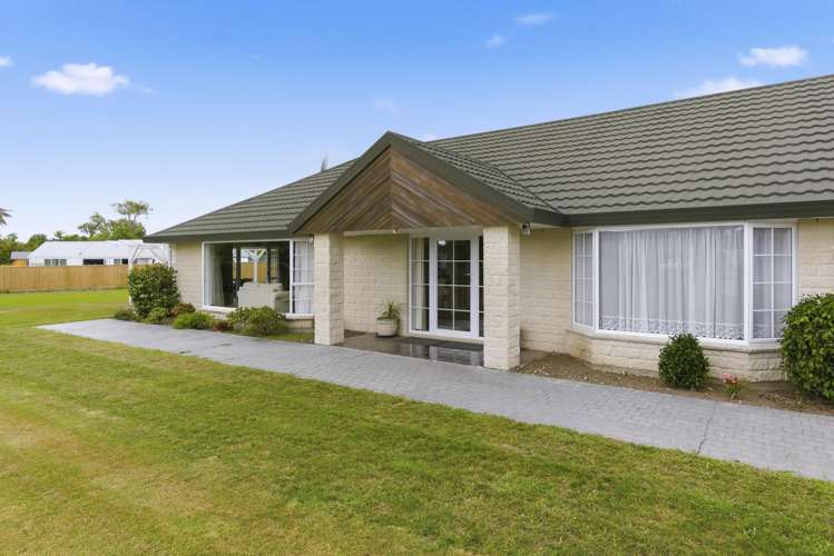 4 Lakewood Grove Levin_24