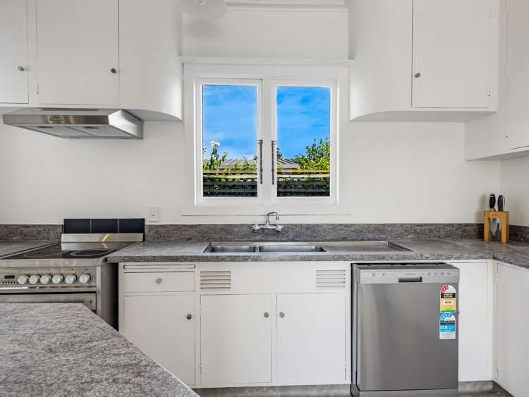 503 Southland Road Hastings Central_15