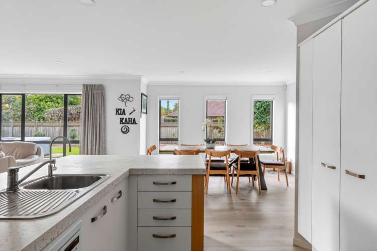 200 The Oaks Drive Cambridge_11