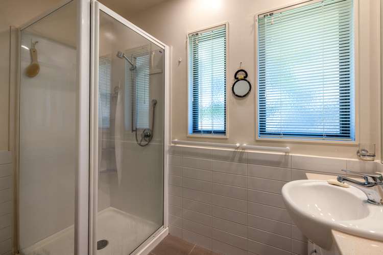 37 Junction Road Oneroa_11