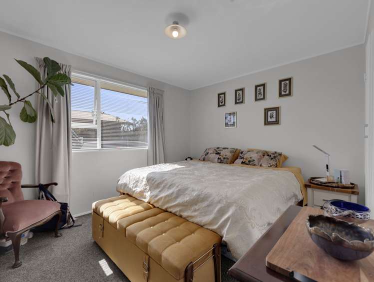 8 Leslie Place_5