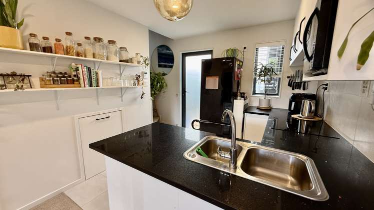 36/18 Hewlett Road Massey_3