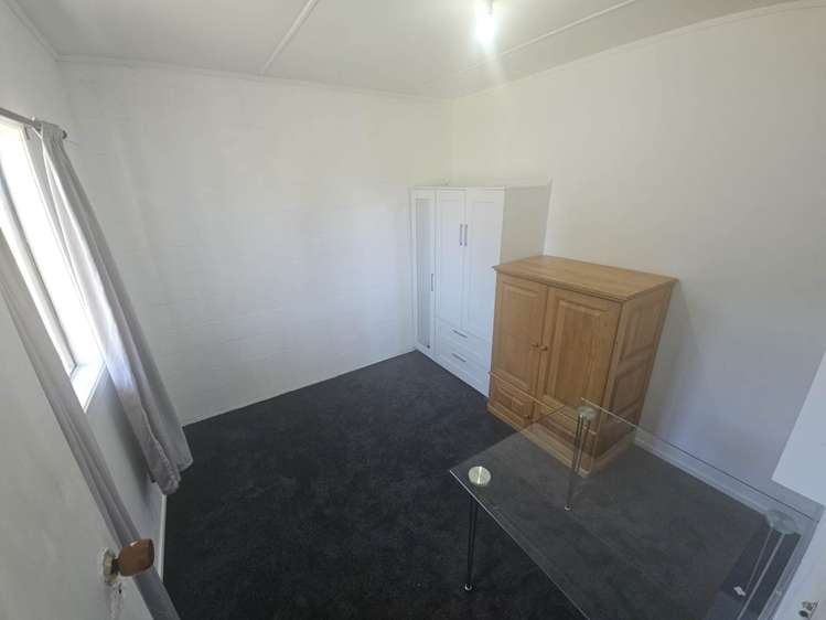 2/6 Ron Keat Drive Papakura_5