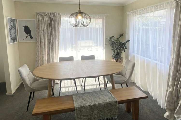 9b Lamia Grove Papamoa_2