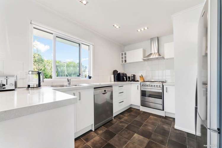 8 Shamrock Lane Te Atatu Peninsula_6