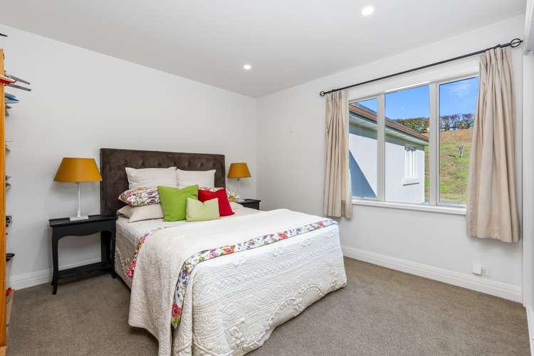 145 Okura River Road Okura_14