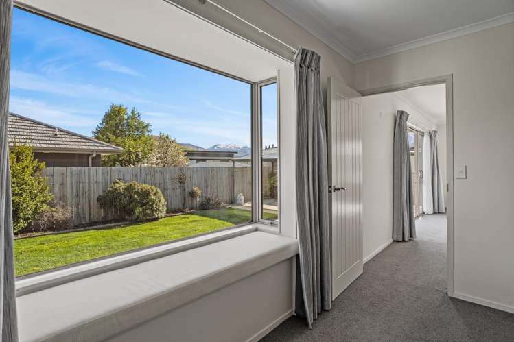 7 Myles Way Lower Shotover_6