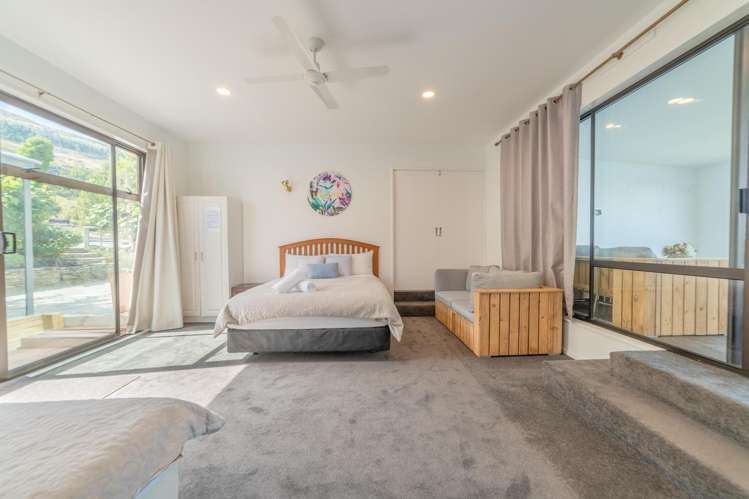 22 Golden Terrace Queenstown_10