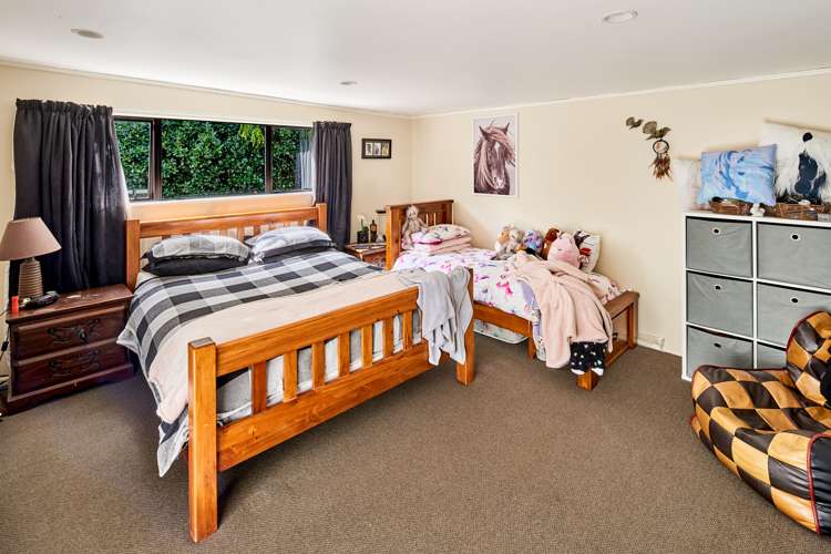 1296 Coast Road Wainuiomata Coast_13