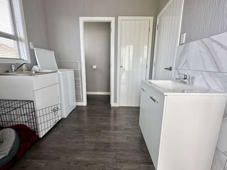 397 North Road Waikiwi_28