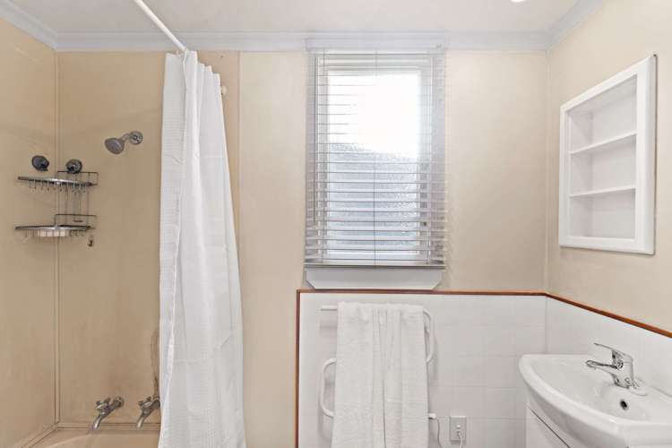 26 Argyle Street Mosgiel_13