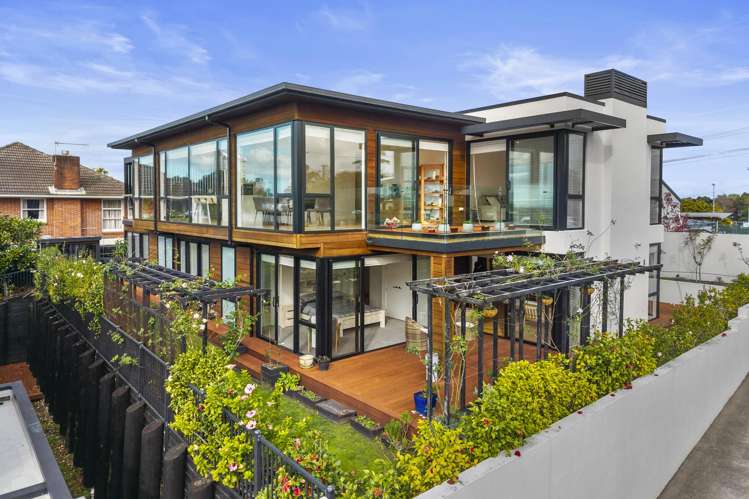 37 Lake Pupuke Drive_0