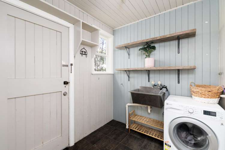 14 Wilding Street Saint Martins_12