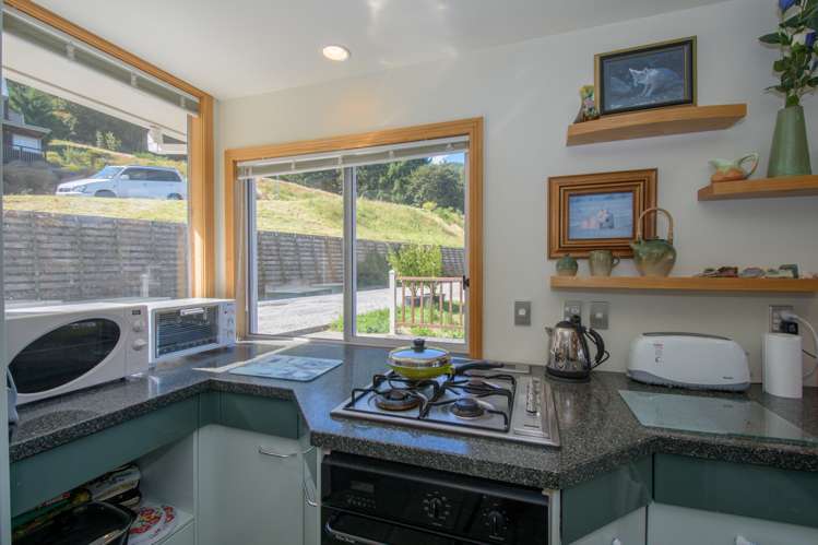 113b Wynyard Crescent Fernhill/Sunshine Bay_10