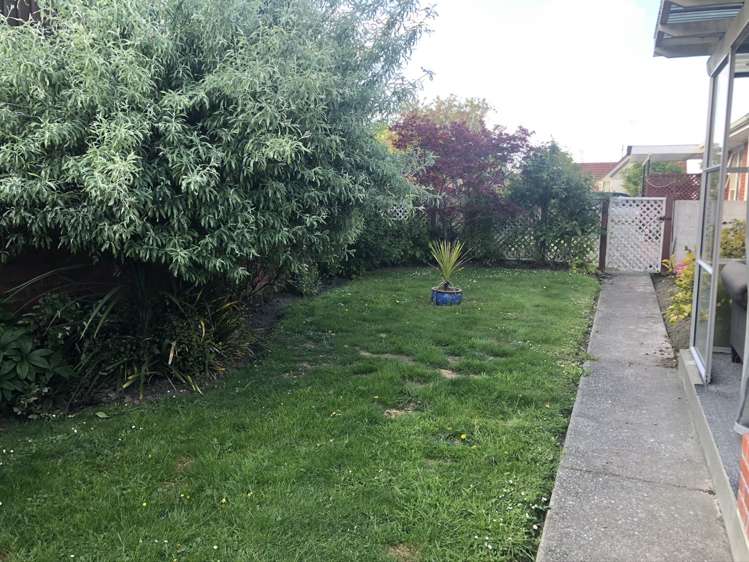 2/36 Pukatea Street Glenwood_9