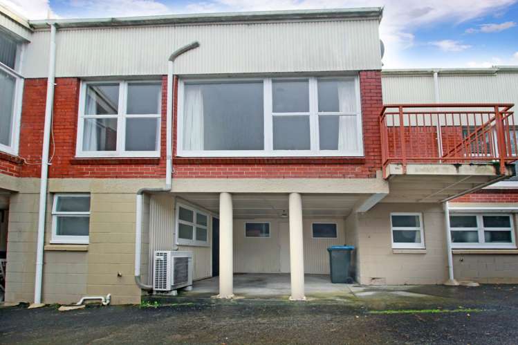 2/21 Felton Mathew Avenue_0