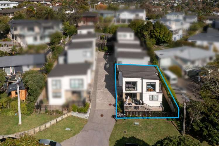 8/26 Long Bay Drive Torbay_26