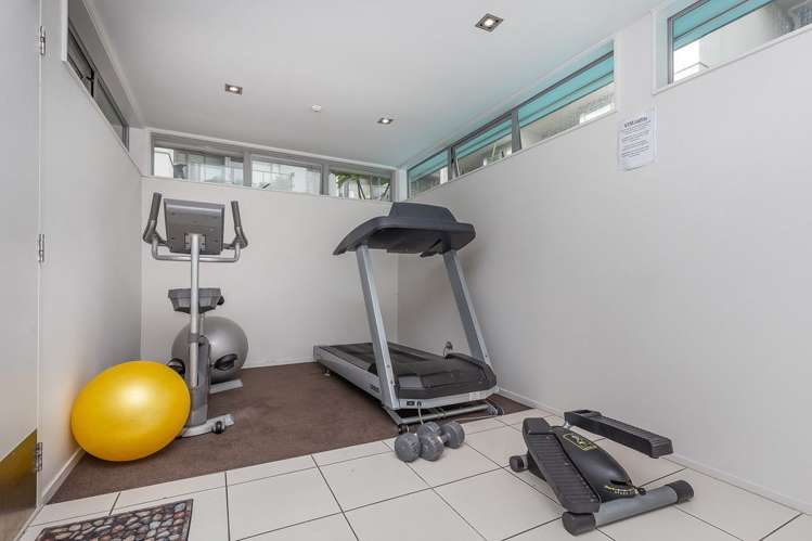 4w/435 New North Road Kingsland_18