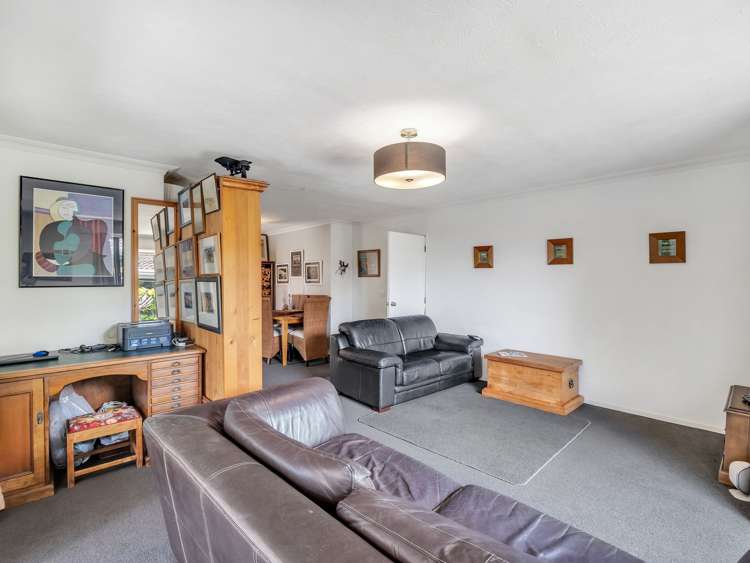 2/56 Aorangi Road Bryndwr_17