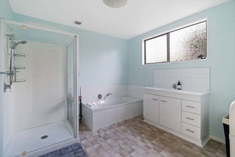 3 Guise Lane Hillmorton_19