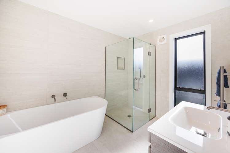 11 Mangatainoka Lane Awapuni_23