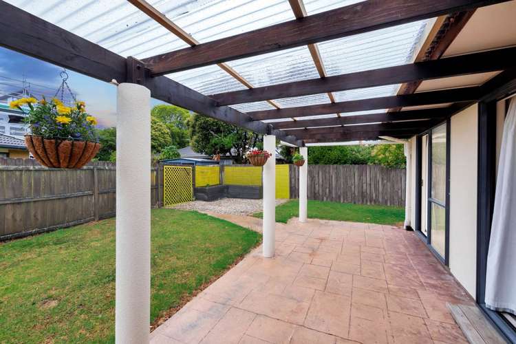 2/72 Swanson Road Henderson_15