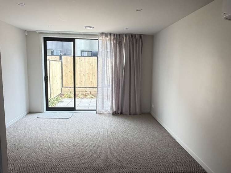 16/4 Campbell Street Karori_9