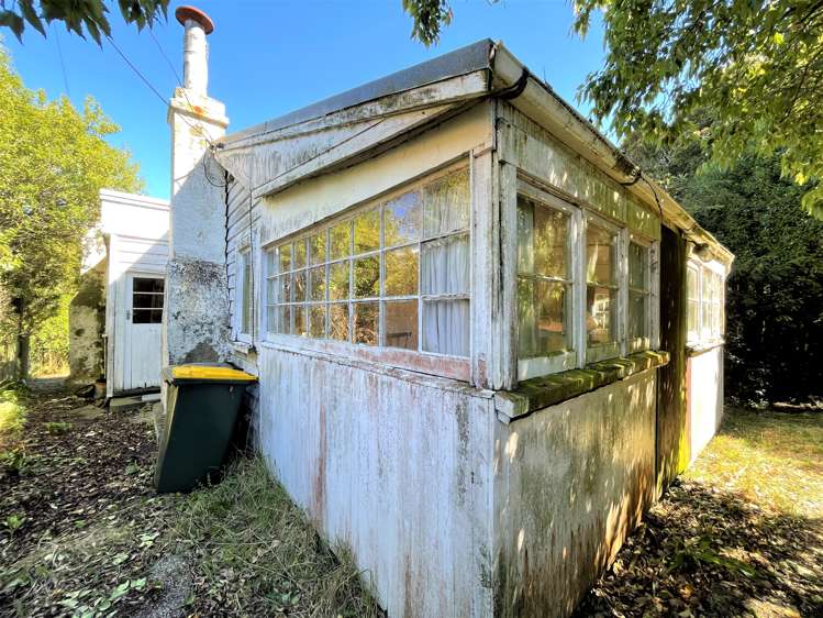 14 Tarata Street Kaka Point_20