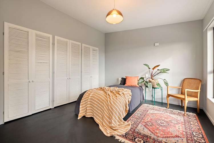 19 Kaitawa Road, York Bay Eastbourne_23