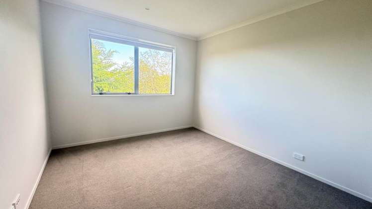 78 Matairangi Avenue Totara Heights_10