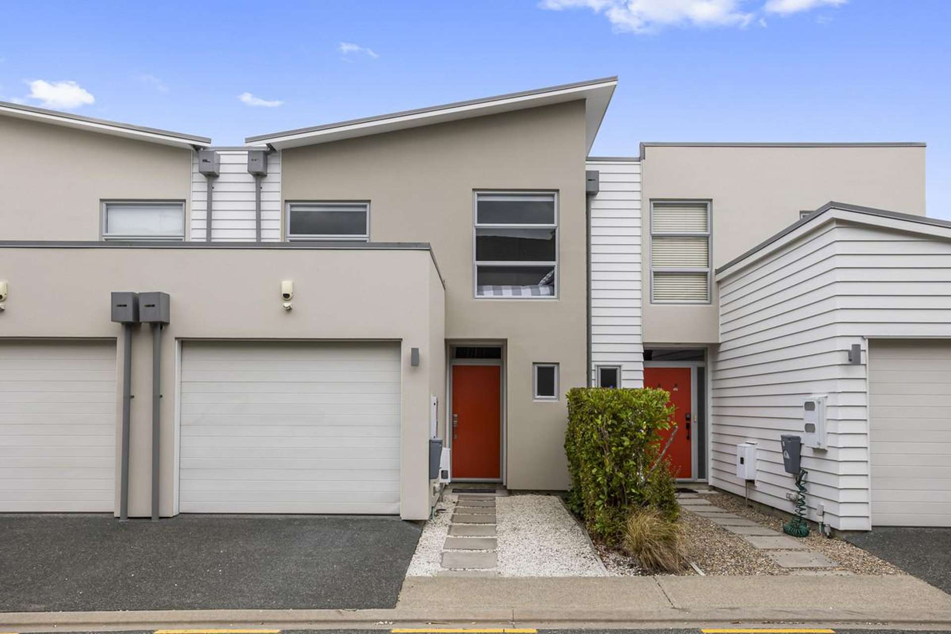 20/40 Scarlet Oak Drive Schnapper Rock_0