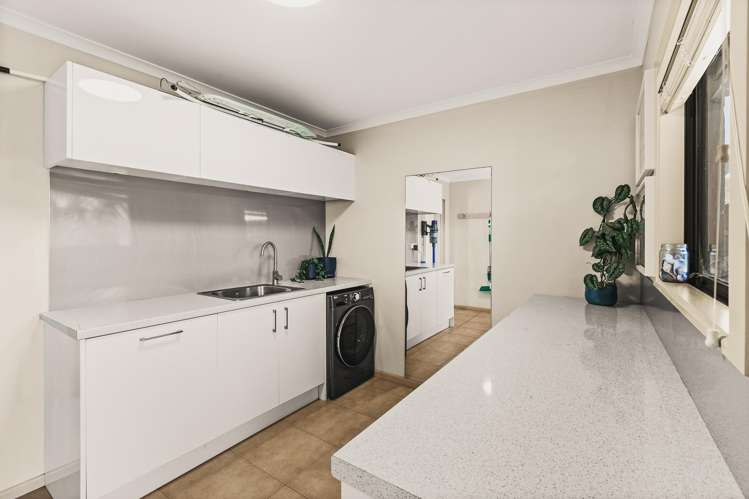 247 Whirinaki Road Bay View_19