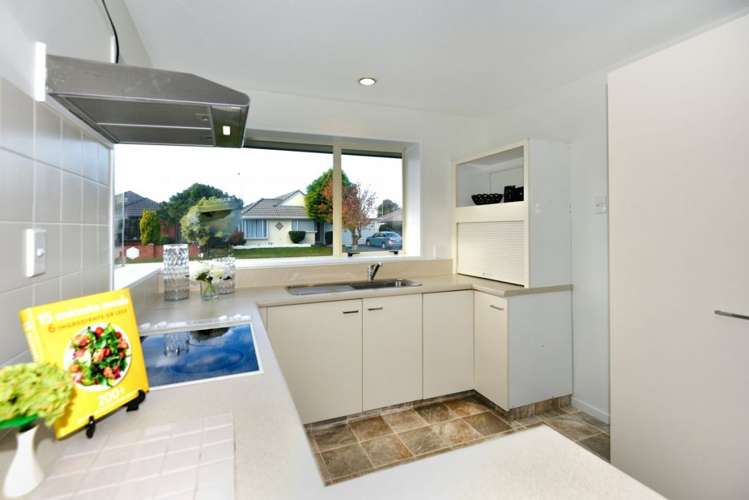 1/36 Kintyre Drive Broomfield_8