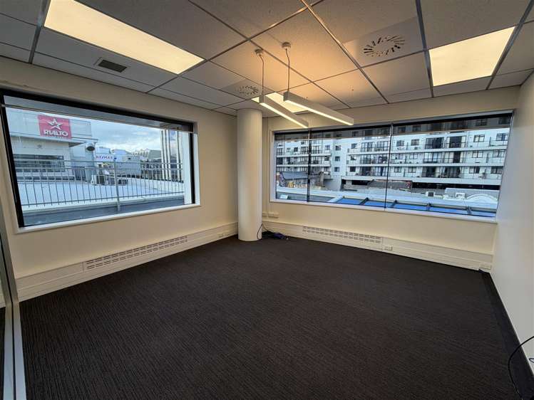 187 Broadway Newmarket_6