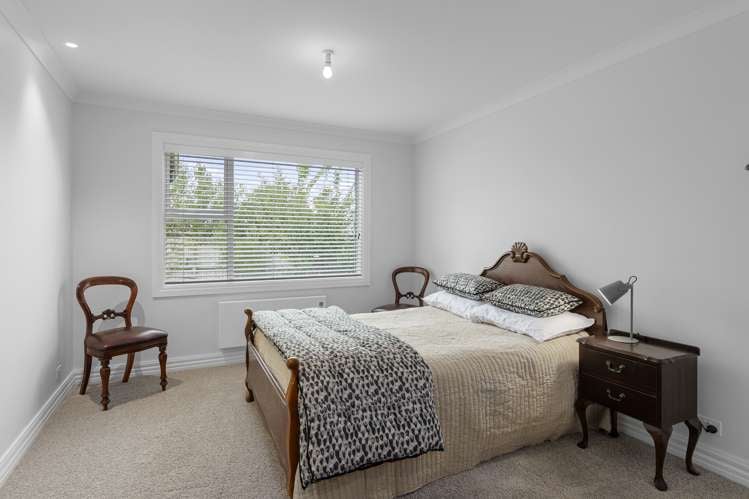 10 Dundee Close Darfield_13