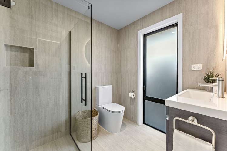 74 Metoriti Crescent Karaka_9