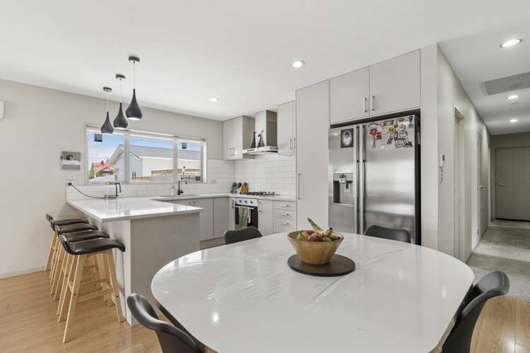 2/53 Hutchinson Avenue New Lynn_3