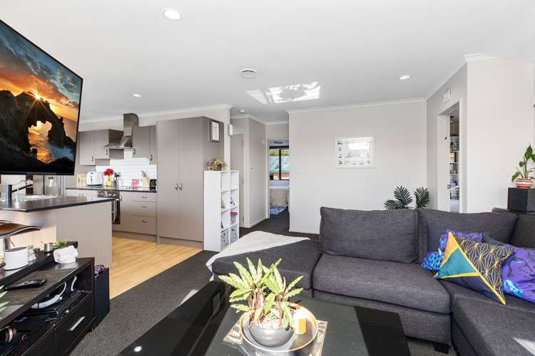 66 Village Park Drive Welcome Bay_16