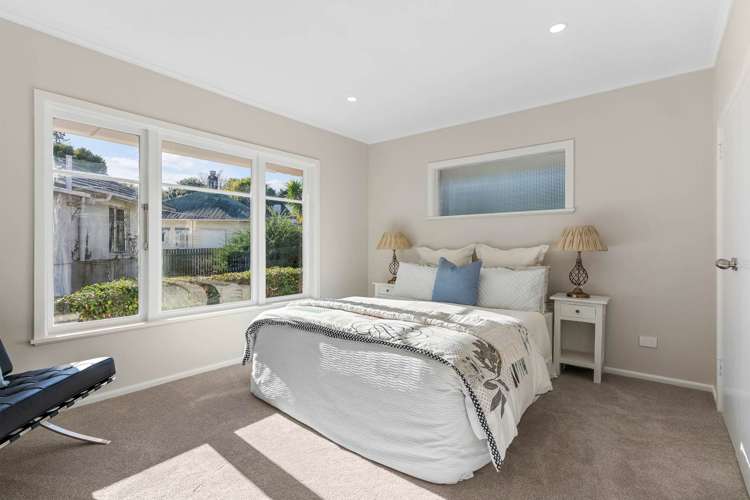 2 Fowlds Avenue Sandringham_9