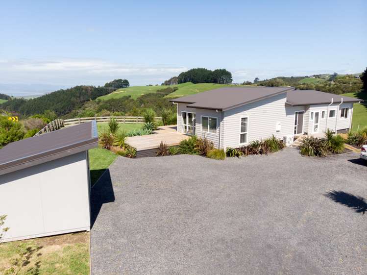 5 Esk Road Miranda_15