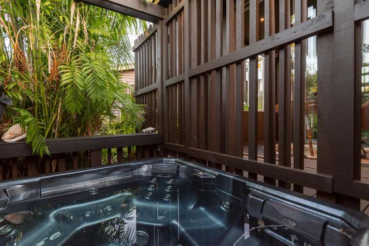 20 Warwick Avenue Westmere_18