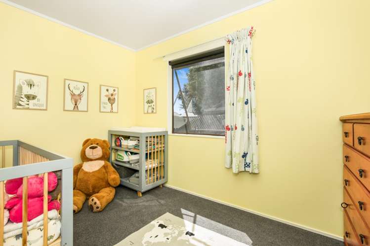 10 Prestwick Place Wattle Downs_14