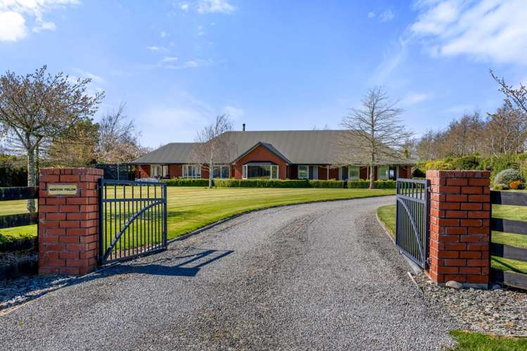 1432 Courtenay Road_0