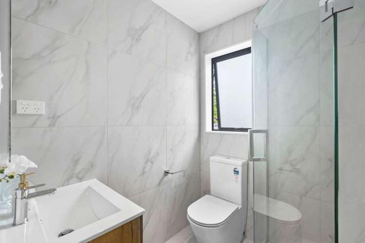 2/11 Morton Avenue Forrest Hill_7