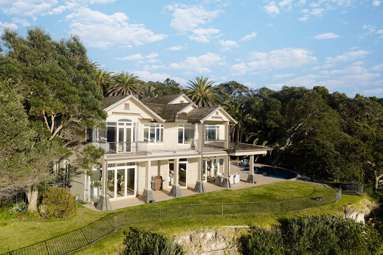 8 St Leonards Road, Hauraki_1