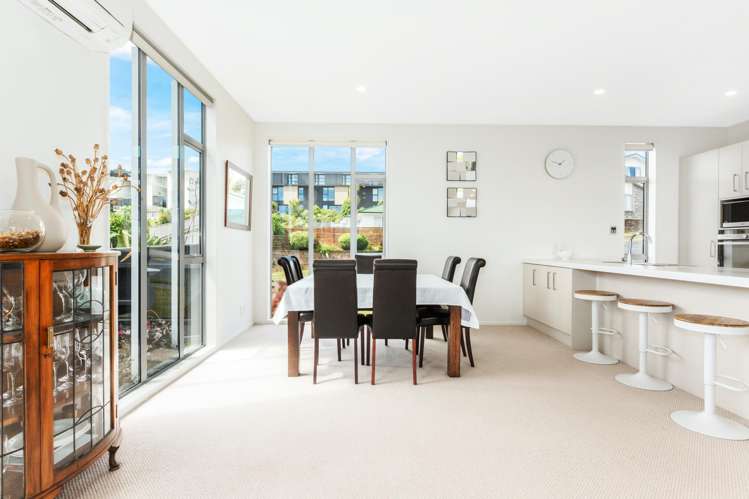 14 Ashwood Street Woodridge_7