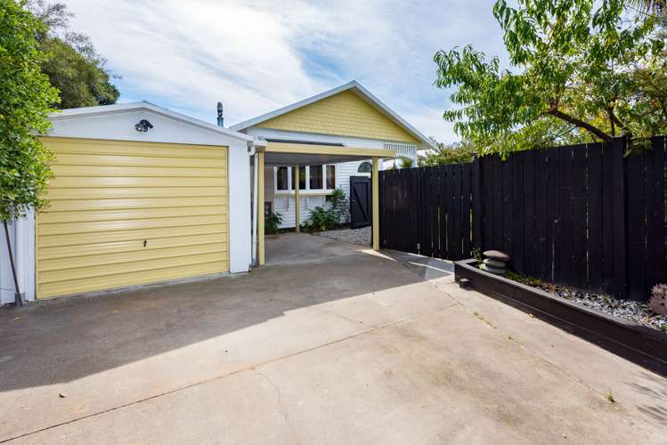 64 Lakings Road Yelverton_19