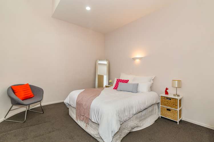 8/220 Thorndon Quay Pipitea_9